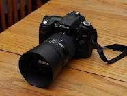 Nikon D90 12MP DSLR Camera